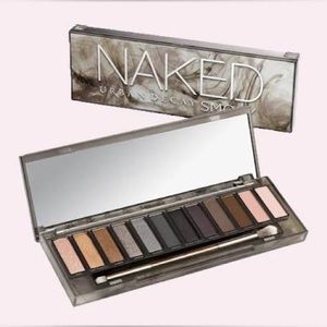 Urban Decay Naked Smoky Palette
